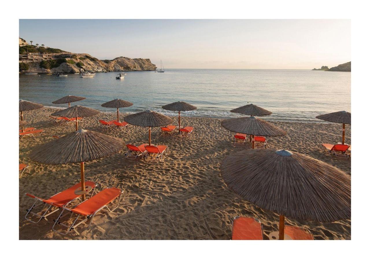 Beachfront Green Apt-Ligaria Beach Eksteriør billede